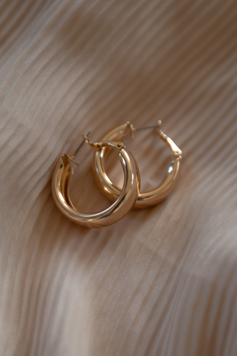 1" Drop - Thick Gold Hoops